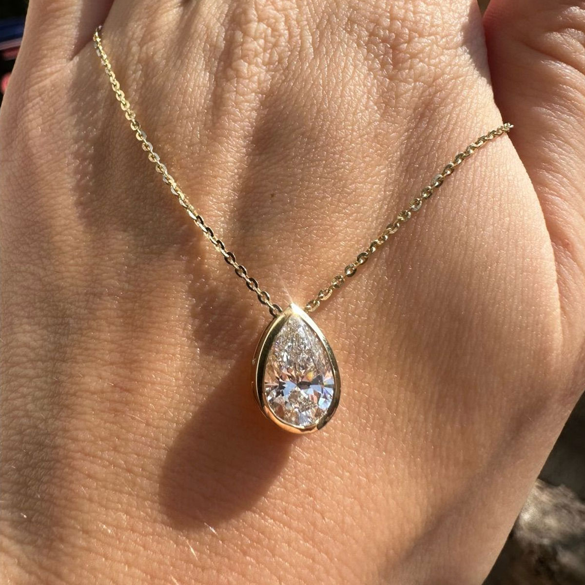 1‑4CT Pear Cut Bezel Set Moiss - Bezels Set Pendant ulasan dan harga